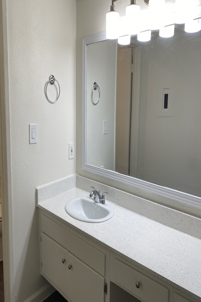  Rent an apartment today and make this Studio  3 your new apartment home.